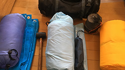 ソロキャンプツーリングに行こうと思う。必要な道具は何?