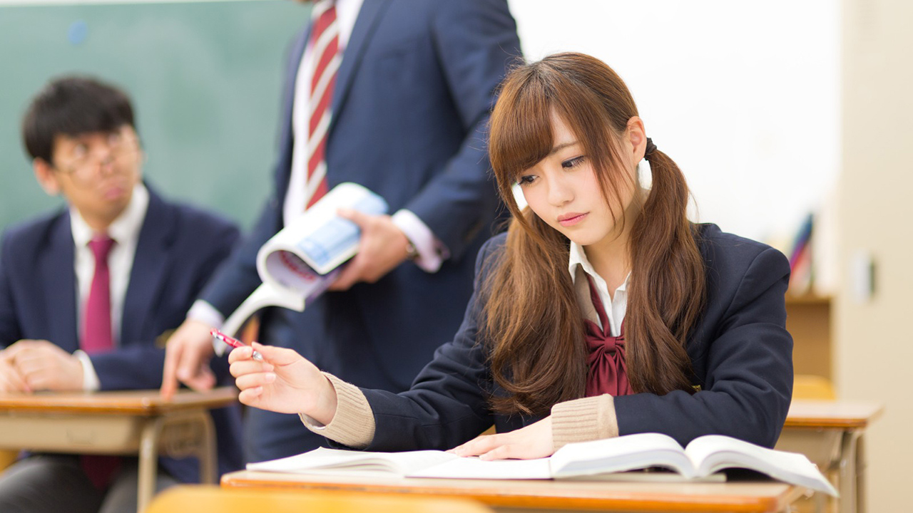 個別指導と集団指導はどっちが効果的?科学的な理由3つ。