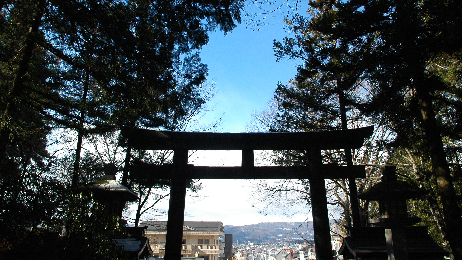 諏訪大社の鳥居
